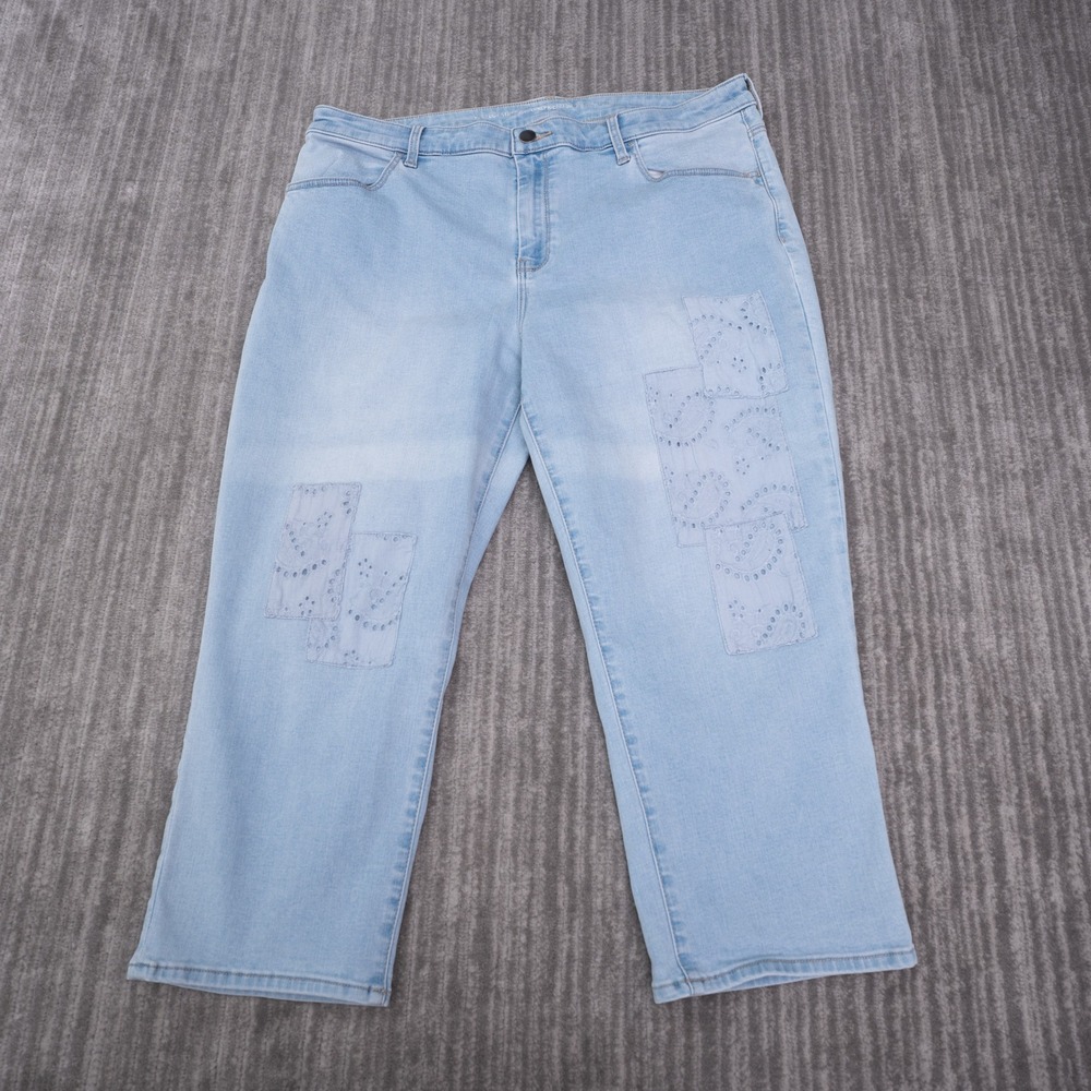 Chico's Capri Jeans Womens 2.5 Light Blue Excellent Eyelet Patchwork Slim Leg
